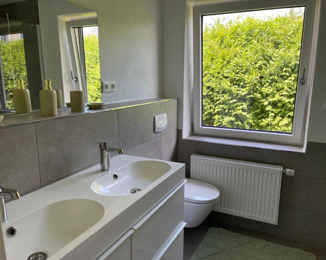 In Ruhiger Siedlung Mit Stellplatz Landshut