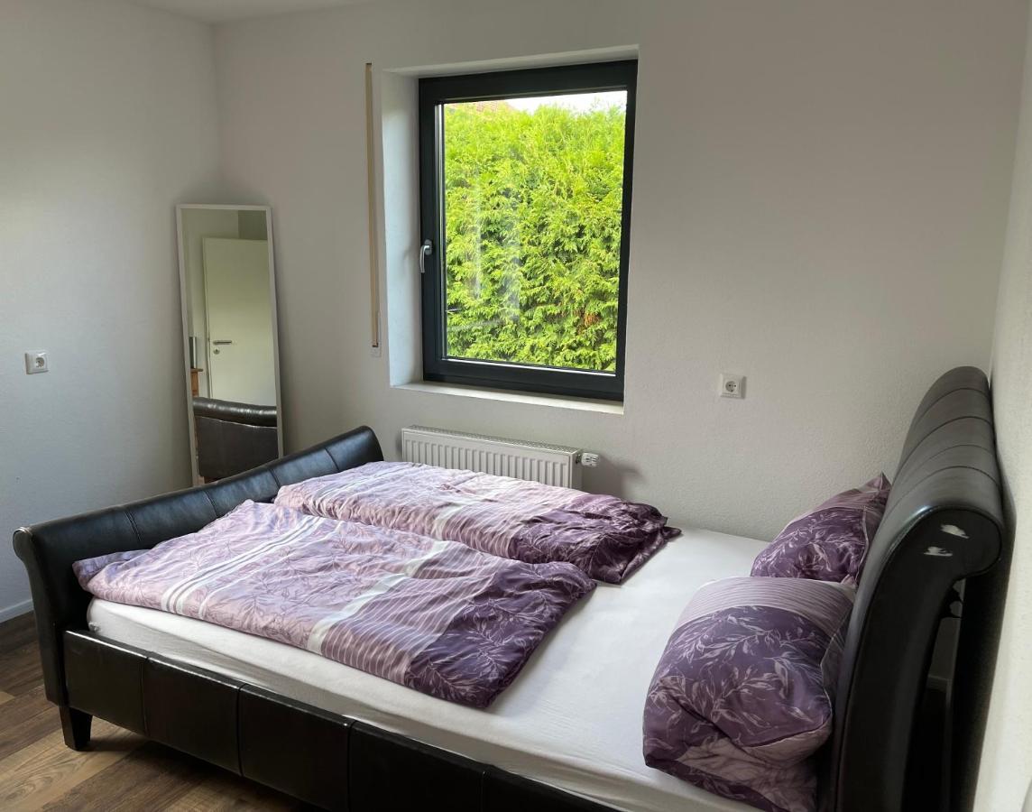 In Ruhiger Siedlung Mit Stellplatz Landshut