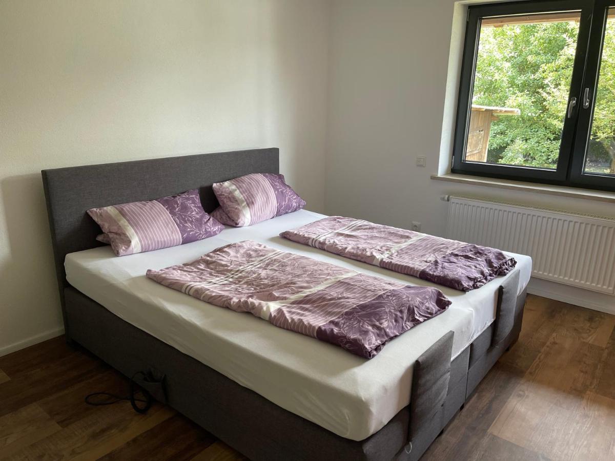 In Ruhiger Siedlung Mit Stellplatz Landshut