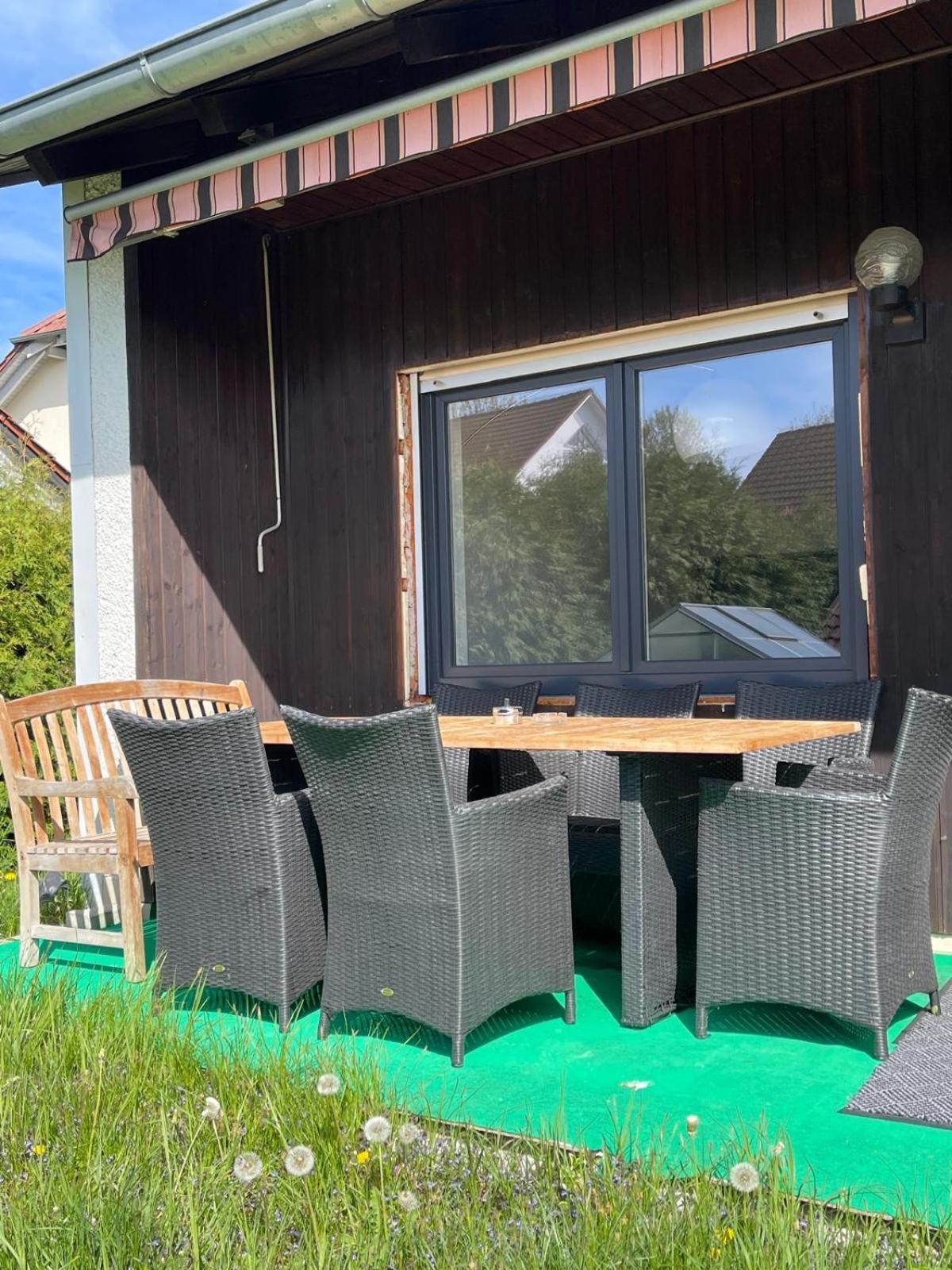 Apartment In Ruhiger Siedlung Mit Stellplatz Landshut